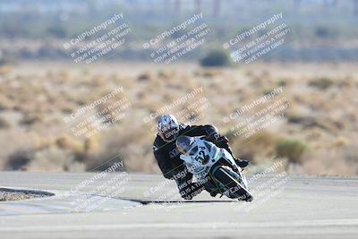 media/Dec-07-2025-CVMA (Sun) [[3e7d2de5dc]]/Race 12- Formula 40 MW and LW/